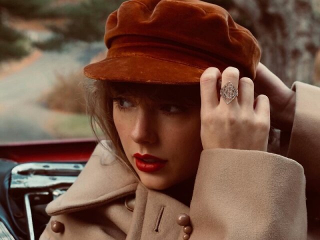 Red 🧣