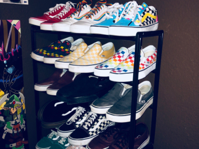 VANS ❤️🧡💛💚💙🖤💜💟