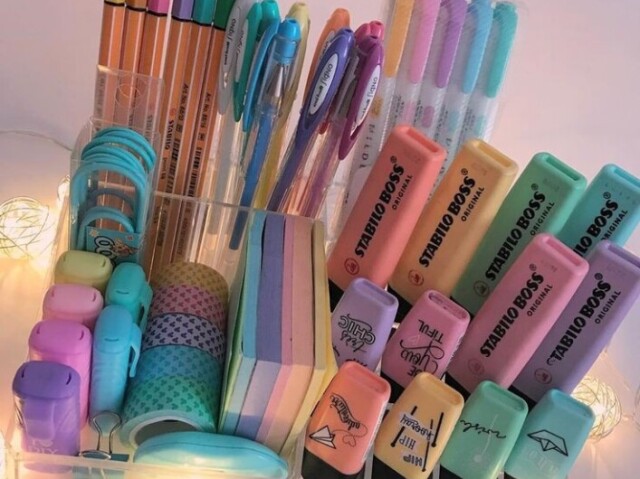 Escolha seu Material Escolar ʕ·ᴥ·ʔ