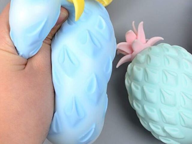 stress ball de abacaxi