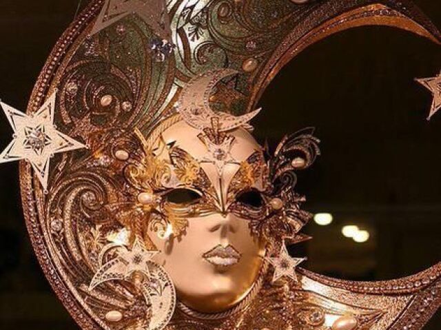 O Baile de Máscaras🎭