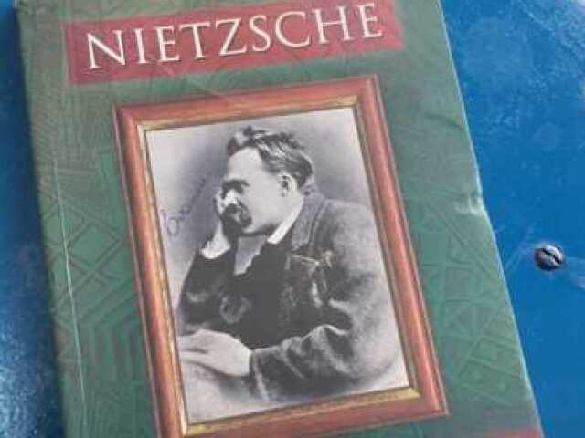 “Nietzsche”.