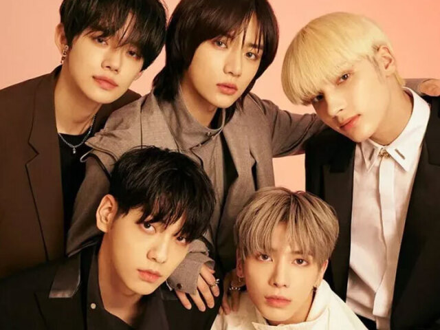 TXT(TOMORROW X TOGETHER)