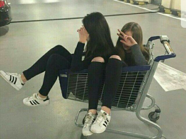 Ela realmente é sua bff ou não? Mande para seus amigos e veja se eles sabem todas as perguntas!