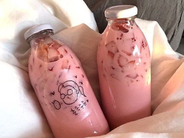 - cafeteria pink -