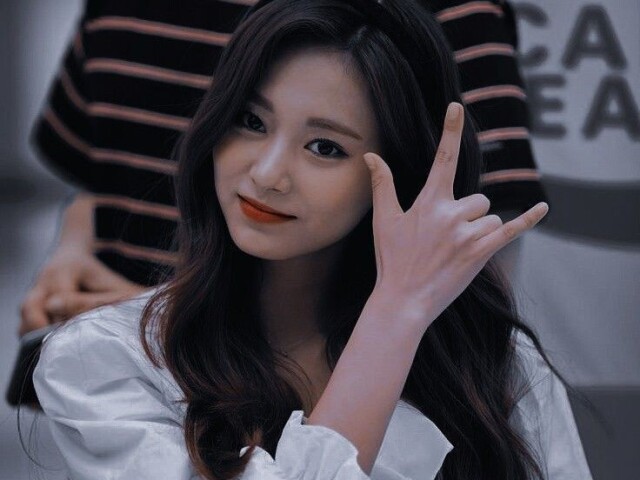 «Ir no cinema com Tzuyu»