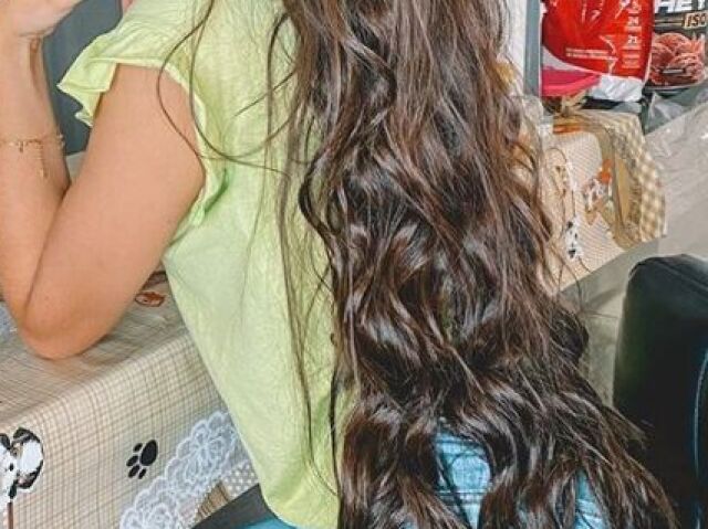 Cabelo muito longo