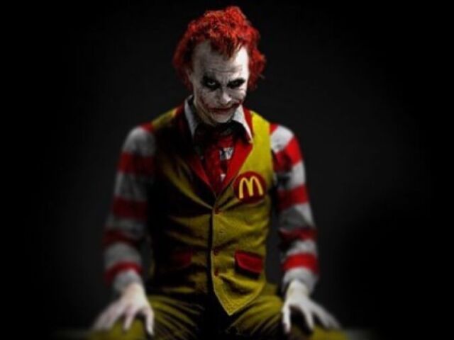 Qual ator está por baixo desse personagem!
