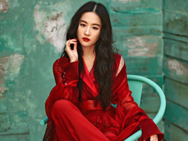 Liu Yifei 💖🖤🤍( Mulan )