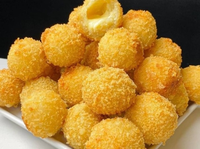 Bolinha de queijo