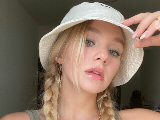 Sofya Plotnikova👩🏼