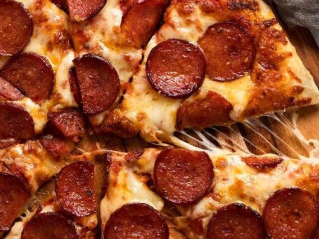 Pizza😝😝😝😝😝(Chica? KAKAKAKAKAKA zueira)