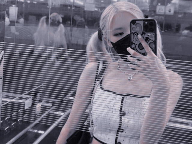๐ฅ๐ผ๐รฉ - ๐ฏ๐น๐ฎ๐ฐ๐ธ๐ฝ๐ถ๐ป๐ธ