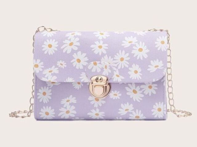 Bolsa roxa com flores