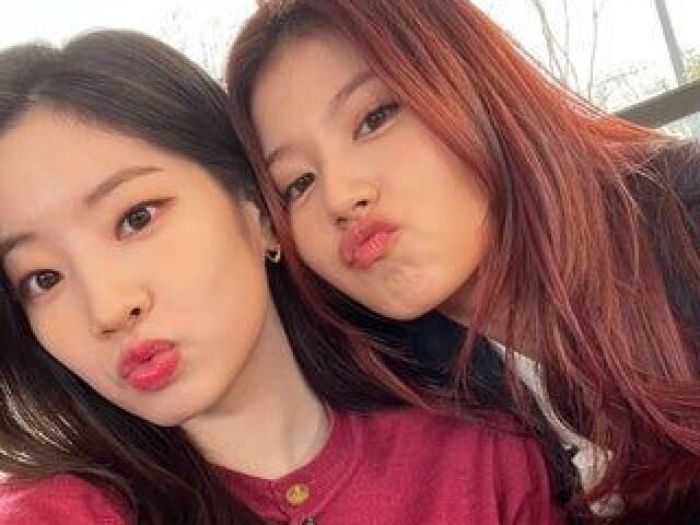 Dahyun e Sana (Twice)