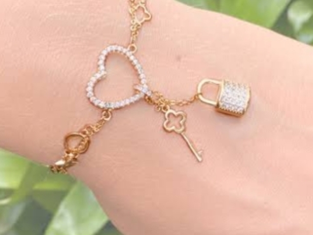 Uma pulseira de amizade ๐