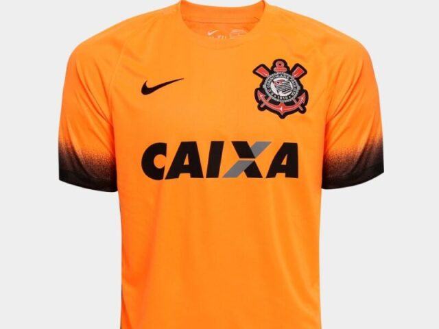 Camisa da equipe.