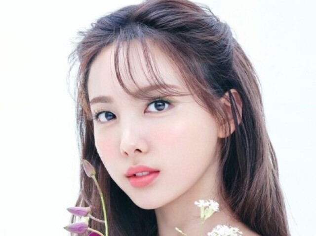 Nayeon (rv)