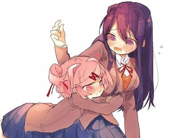 Natsuki e Yuri!🧁📚