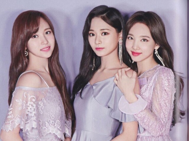 Tzuyu/mina/nayeon