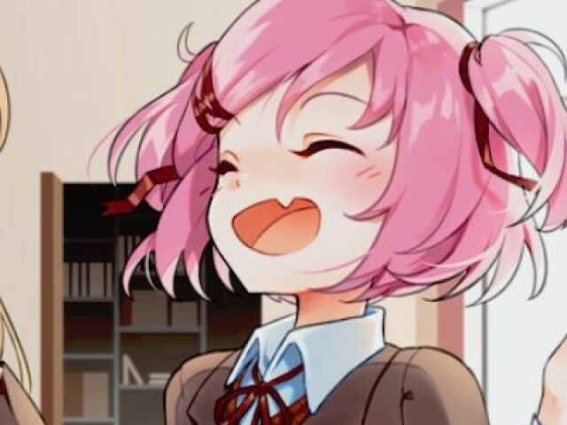 A cor dos olhos da Sayori são azuis,a cor dos olhos da Yuri são roxos,a cor dos olhos da Natsuki preto e a cor dos olhos da Monika rosa