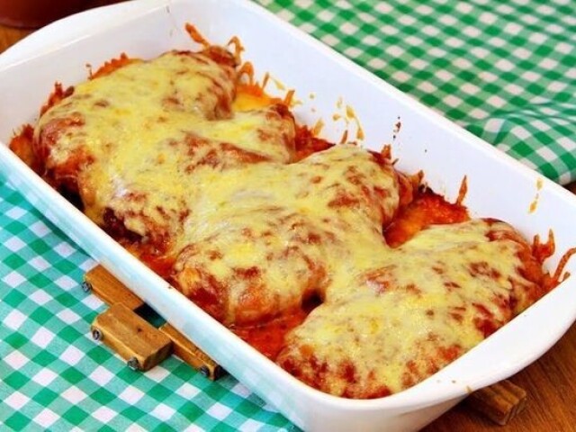 Filé de frango a parmegiana