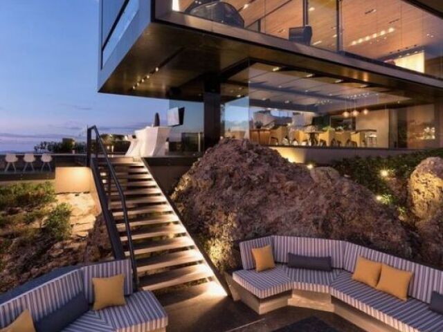 Luxuosa