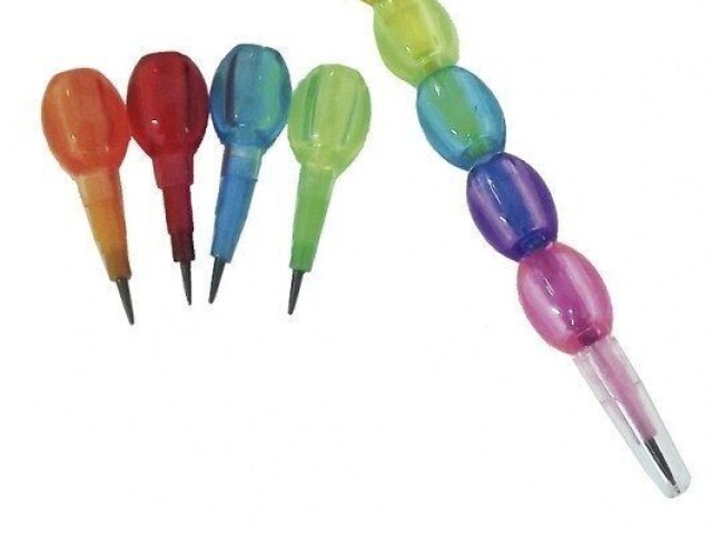 Caneta colorida/ou lgbt+ (como preferir)
Desculpa pelo corte