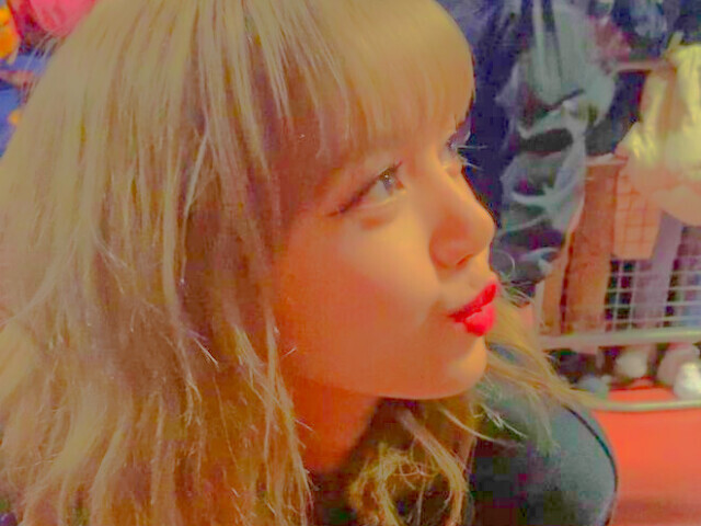Lisa:24
Rosé:24
Jennie:25
Jisoo:26