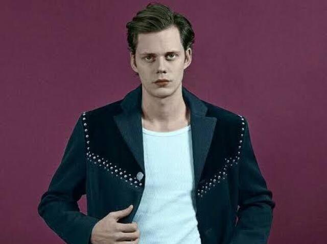 bill skarsgård