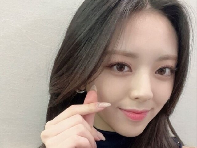 Yuna(itzy)