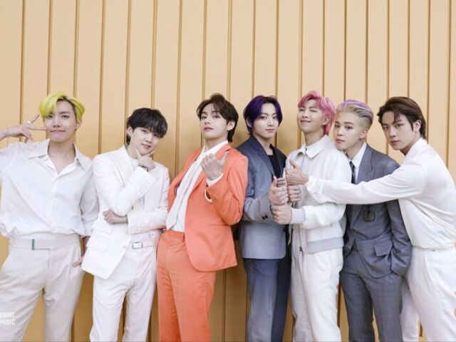 °• Em que ano esse MV de K-pop foi lançado? •°