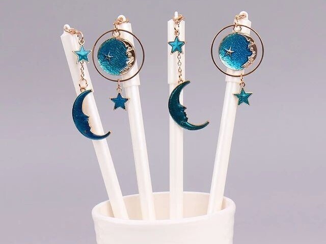 Essa Caneta da Lua, estrelas e planetas