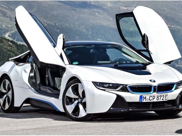 BMW I8