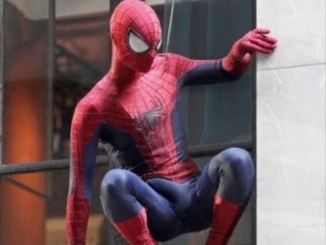 Homem aranha sem volta pra casa do larsom