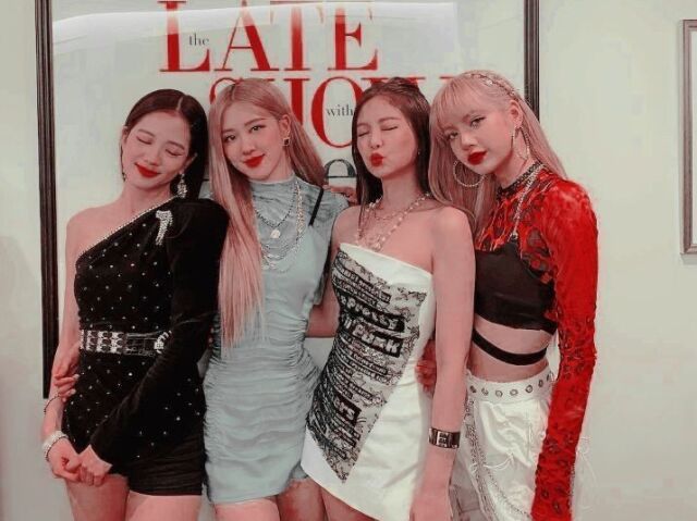 ─┈▨⃟⁕✺⃟ ݆݅༞ ✿Faça o Quiz e tentarei acertar sua UTT/BIAS do BLACKPINK✿ ݆݅༞✺⃟⁕▨⃟┈─