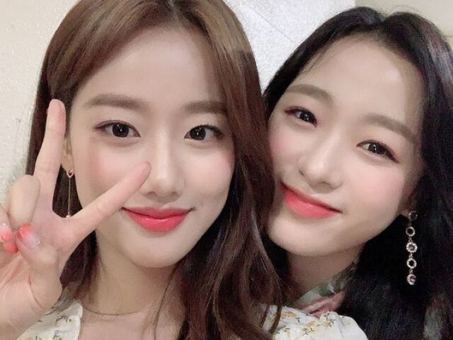 Jinsol e Naeun - April