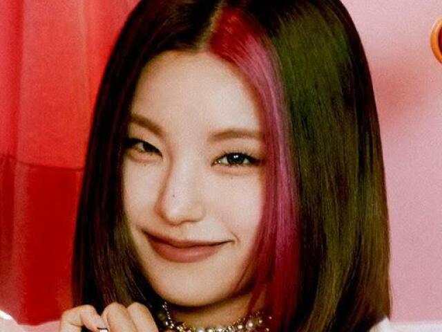 Yeji (itzy)