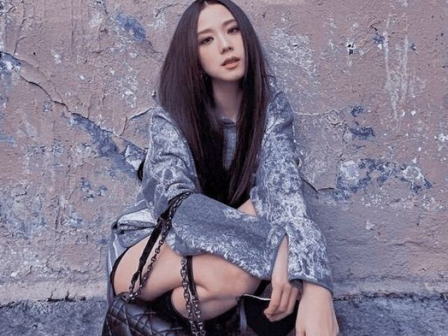 {ᅠ♡ Jisoo ♡ᅠ}