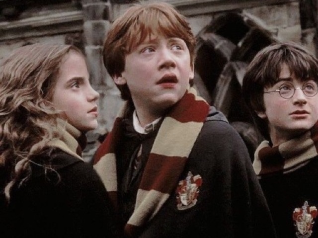 Eww, recomendo re-assistir os filmes!