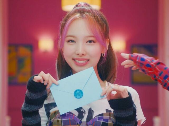 Nayeon - 1995´s line