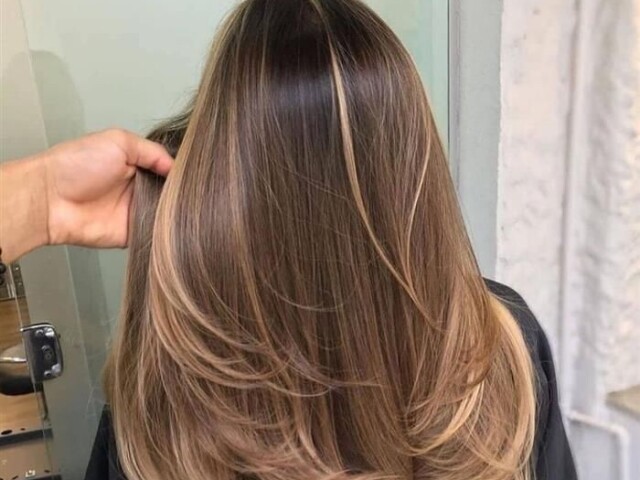 Cabelo liso e longo