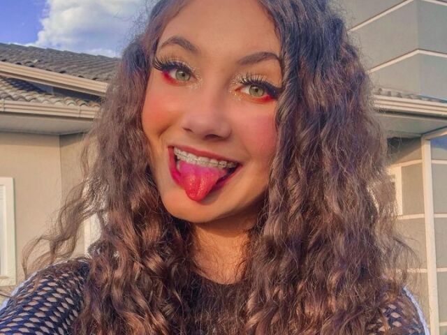 Ondulado meio cacheado