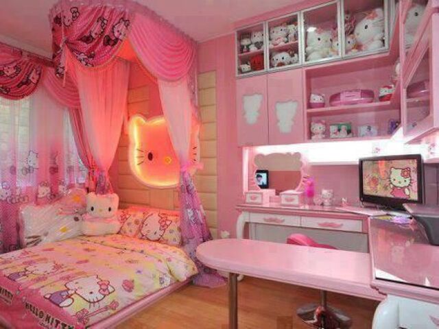 Quarto Hello kitty 😻
