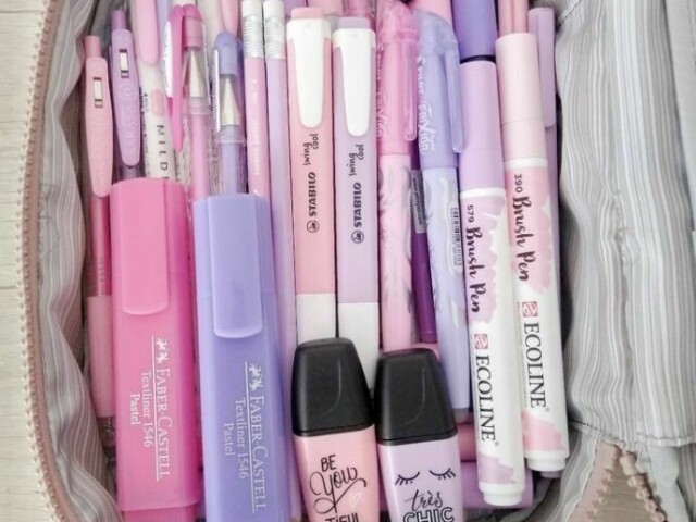 Material escolar aesthetic