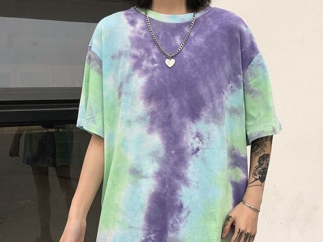 Camiseta tie dye