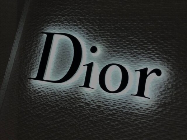 Dior🔥