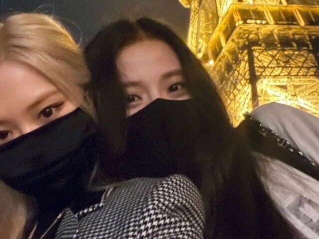 jisoo e rosé