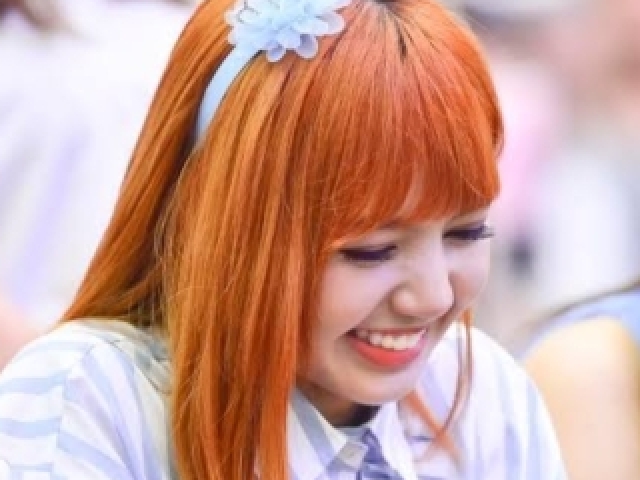 Orange hair- Lisa