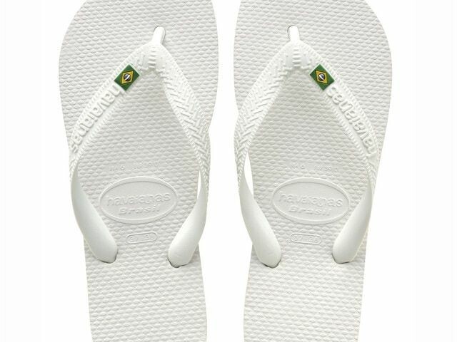 A cada passo q dou na minha escola ou na rua tem alguém com esse chinelo